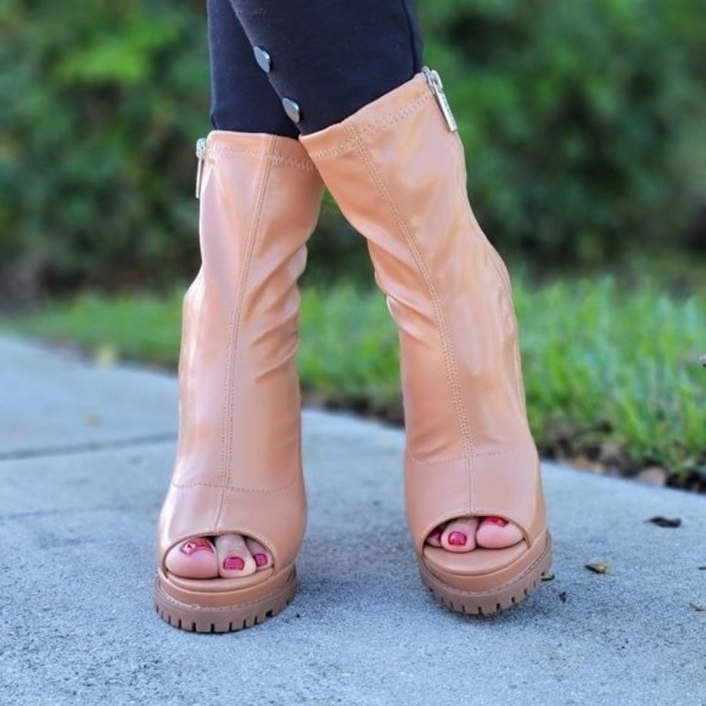 Women's Nude Chunky Heel Peep Open Toe Ankle Bootie - Picture 4 of 7